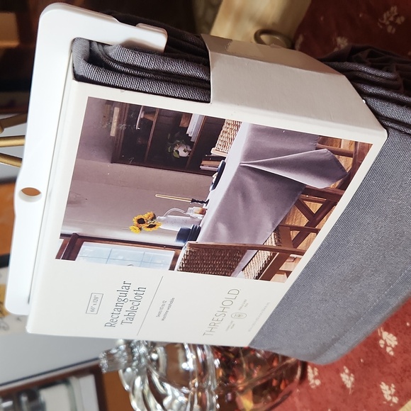 Threshold Rectangular Tablecloth - Picture 5 of 11